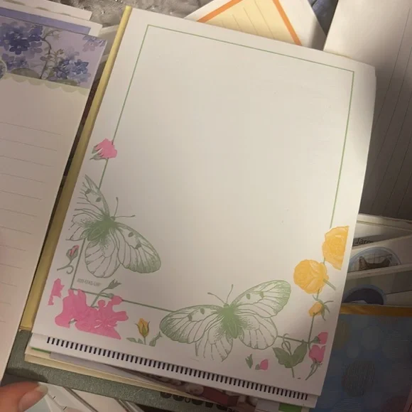 Bundle of 10 random notepads 🦋 🐱 🐶 🇺🇸 🎄 - Picture 11 of 13